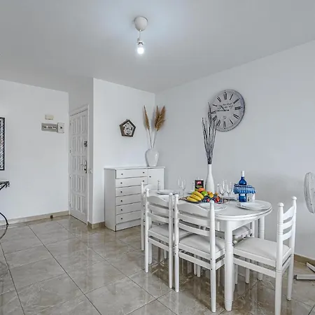 Lägenhet Two Bedrooms With Ocean Views *