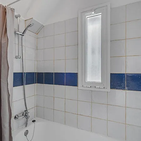 Two Bedrooms With Ocean Views Lägenhet