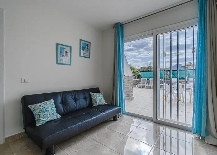 Two Bedrooms With Ocean Views *