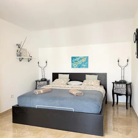 شقة Two Bedrooms With Ocean Views