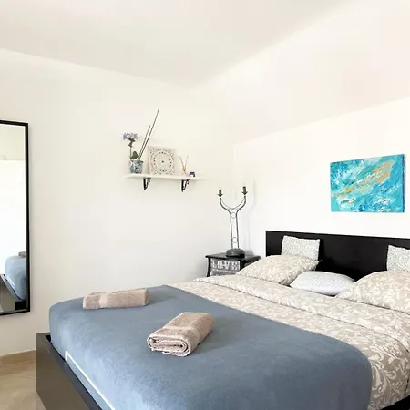 Two Bedrooms With Ocean Views Apartamento Playa de las Americas (Tenerife)