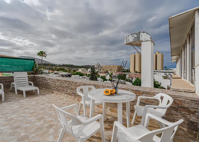 Two Bedrooms With Ocean Views *