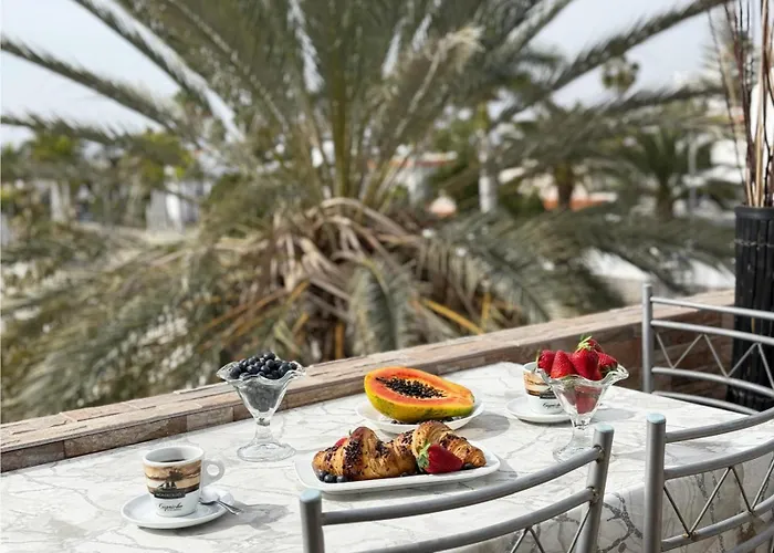 Two Bedrooms With Ocean Views Apartamento Playa de las Americas (Tenerife)